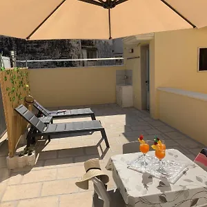 Romantica Apartment